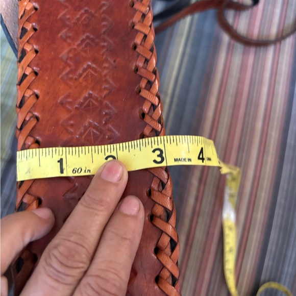 Mexican Aztec Calendar Messager leather bag. - Picture 8 of 9